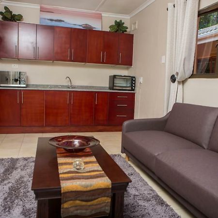 Dyna Guest House Durban Dış mekan fotoğraf